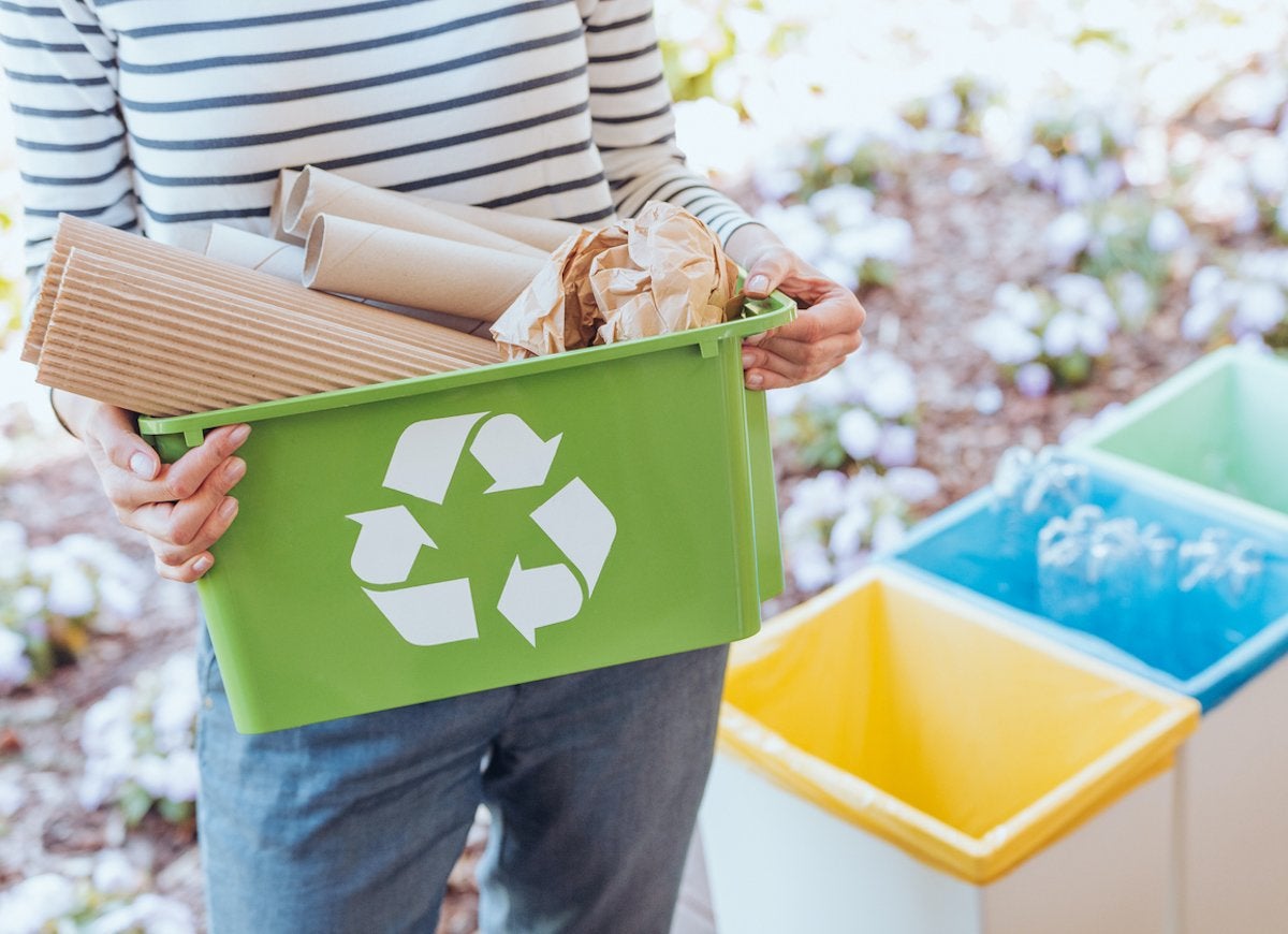 Recycling 101 | 10 Surprising Things You Can’t Put In Your Recycling Bin (11/11/2022)